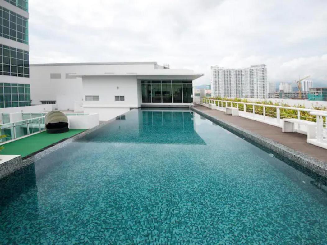 Loft Pano Seaview Suite 2 Bedroom By The Only Bnb Jelutong Extérieur photo